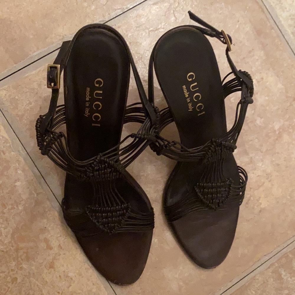 Gucci brown leather strap sandal 7.5